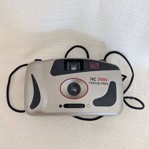 DS Max‎ HC 2000 Focus Free Camera